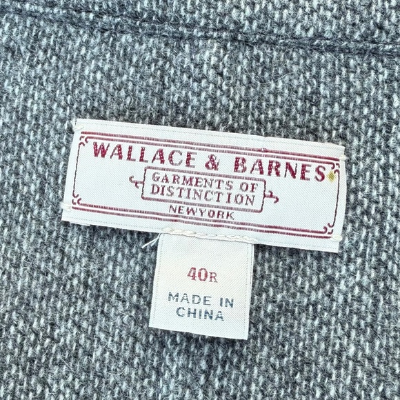 Men's Wallace and Barnes Knit Wool/Cashmere Blend 3-Button Sweater/Blazer - Picture 4 of 8